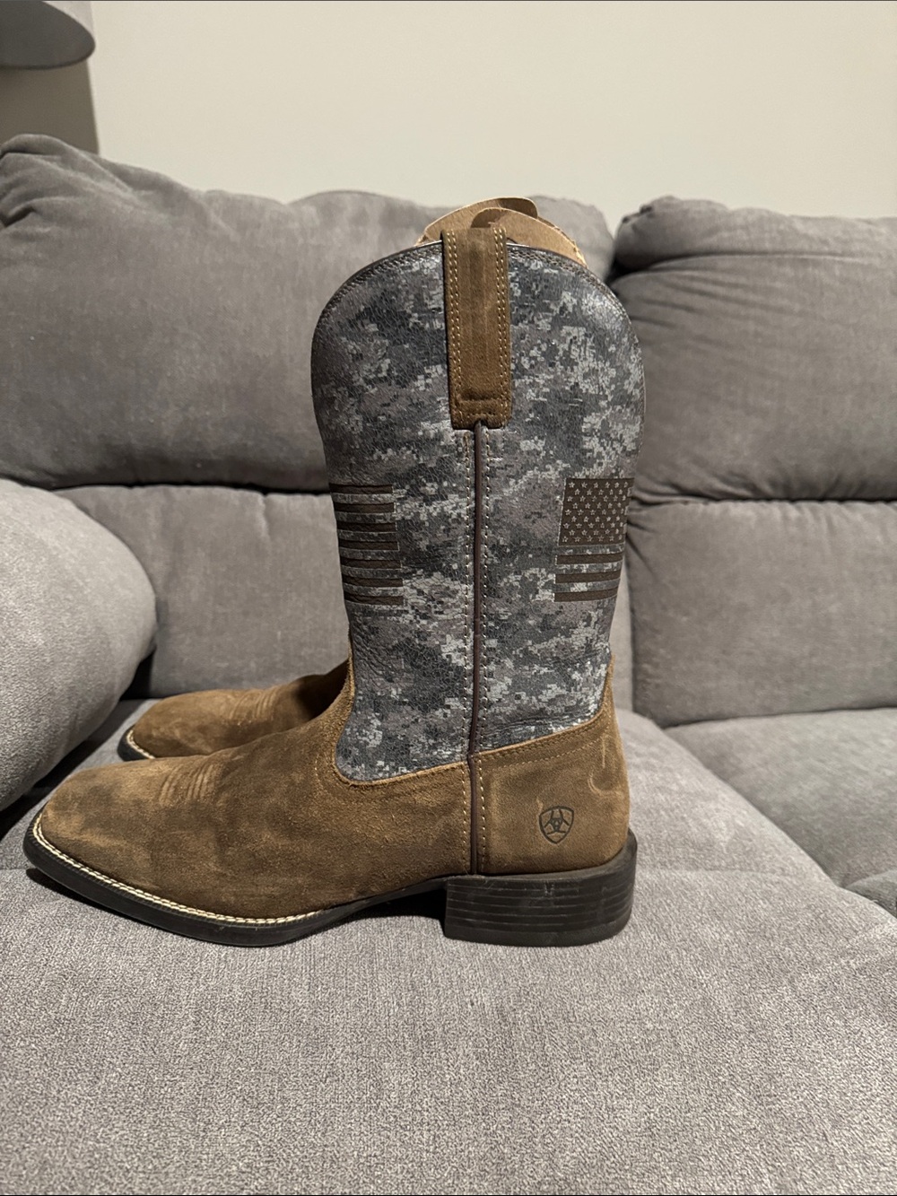 Ariat Brown Suede & Gray Camo Men’s Western Boots - Picture 5 of 8